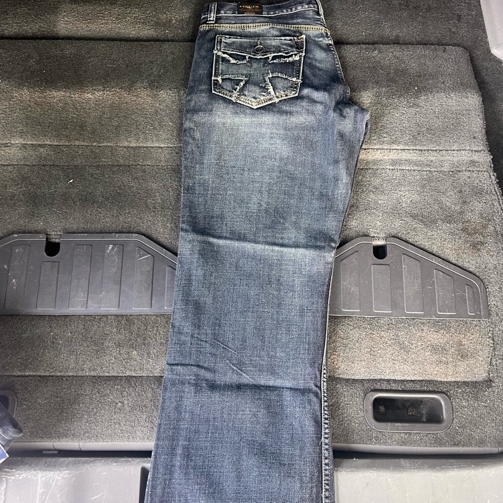 Wrangler Men's Dark Blue Straight Jeans